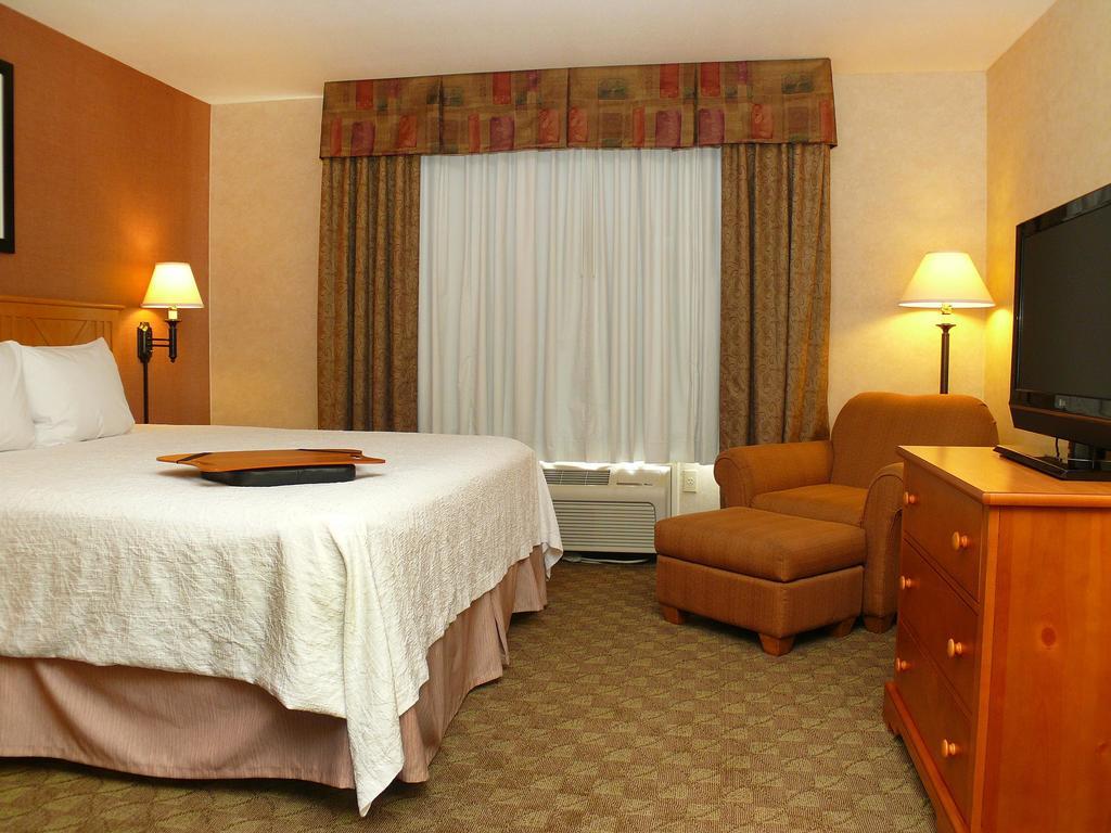 Hotel Hampton & 3*