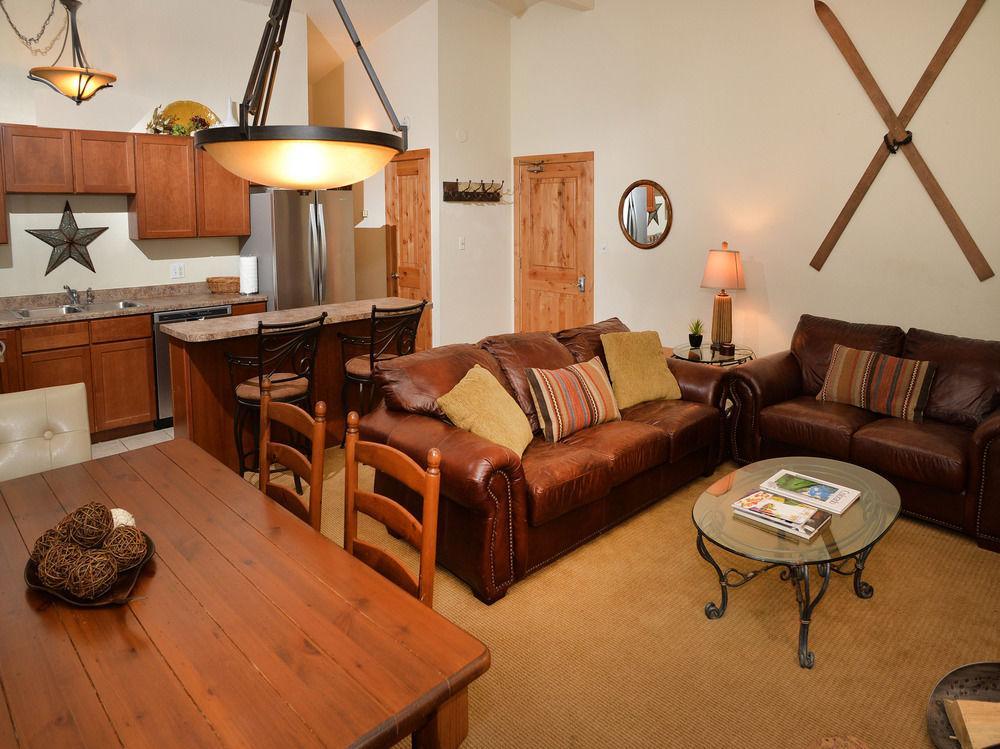 Vantage Point Lionshead By Berkshire Hathaway Hotel 2*