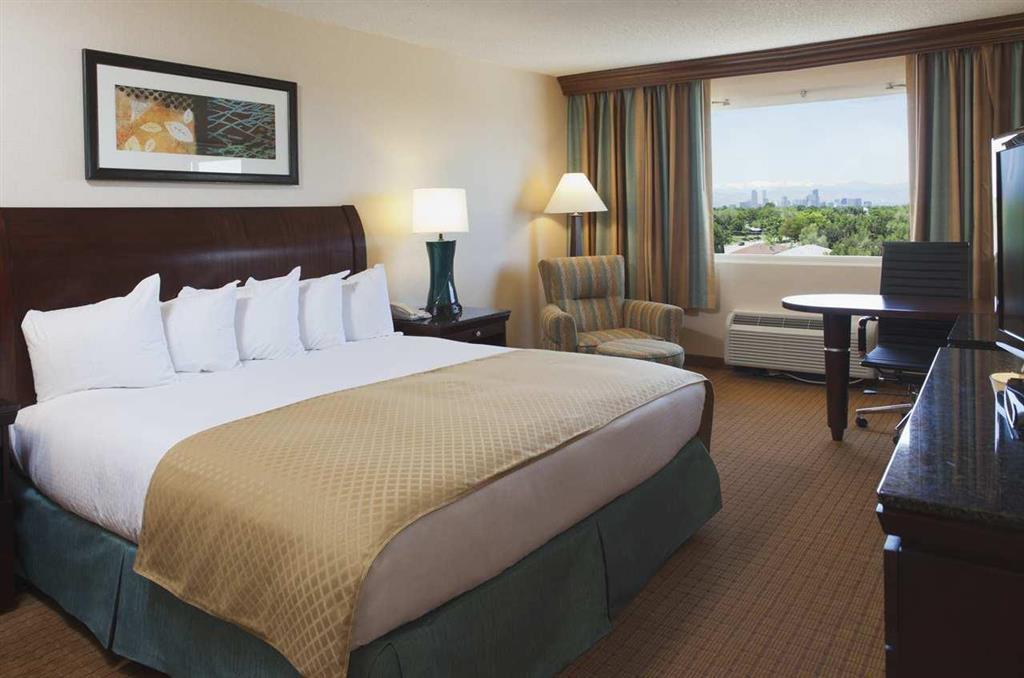 Hotel Doubletree By Hilton Park Denver