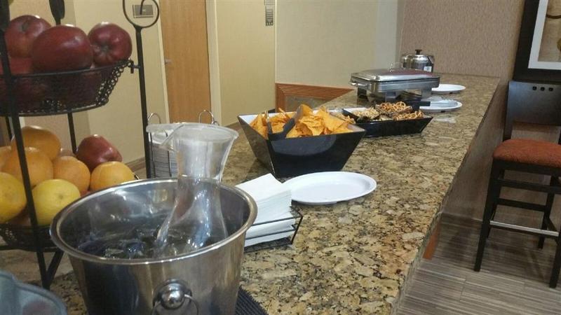 Best Western Plus Gateway & - Hotel