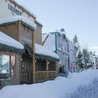 Three Seasons By Crested Butte