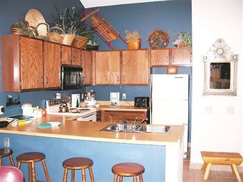 Beaver Creek West Apartment