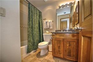 One Place Townhomes Hotel