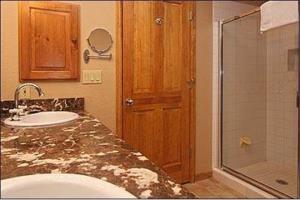 Hotel One Place Townhomes 3*