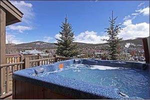 Hotel One Place Townhomes