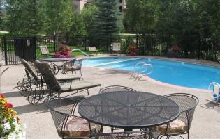 Terraces At Eagleridge Aparthotel