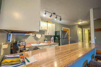 Apartment Storm Meadows East Slopeside *