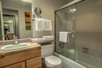 The West By Retreatia Hotel Steamboat Springs
