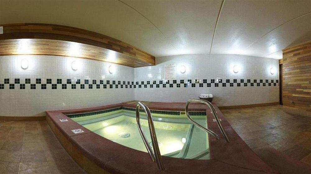 Express & Wheat Ridge-denver West By Ihg 3* Wheat Ridge