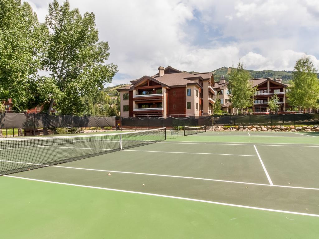 Trappeurs Crossing: Emerald * Steamboat Springs