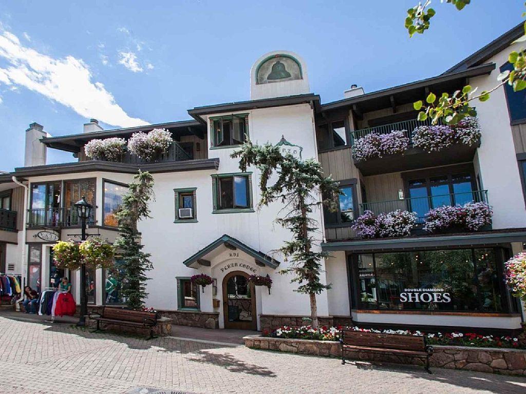 Aparthotel Plaza