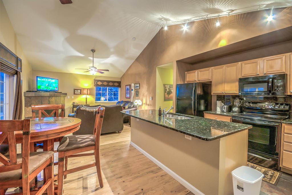 Apartment Villas At Walton Creek *