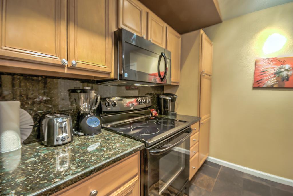 Apartment Villas At Walton Creek *