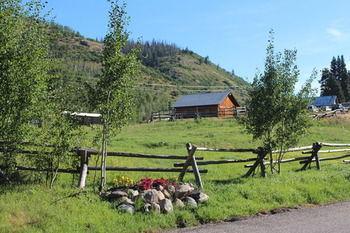 Elk River Guest Ranch 4*