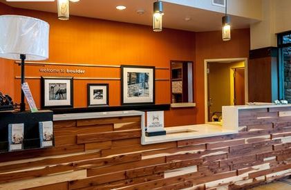 Hotel Hampton & North Boulder