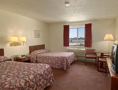 Hotel Super 8 By Wyndham North East Denver 2*