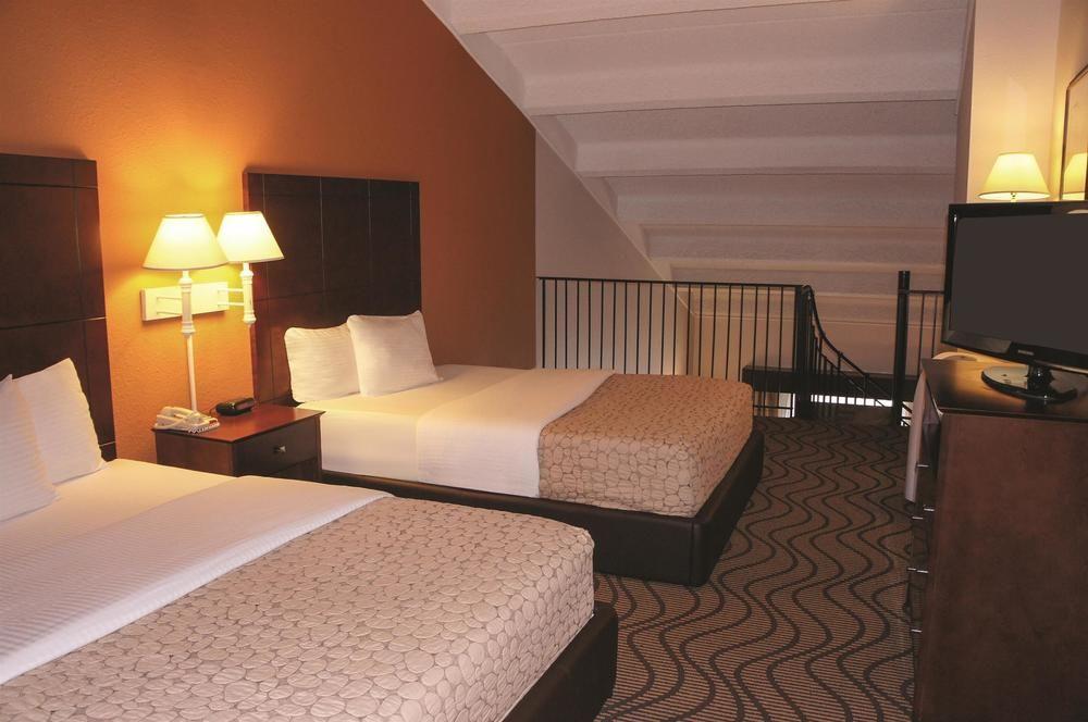 La Quinta By Wyndham - Summit Co 3*