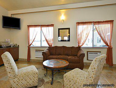 Super 8 By Wyndham Motel