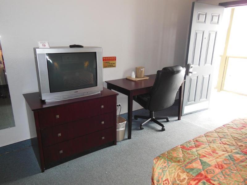 Motel Days By Wyndham Downtown