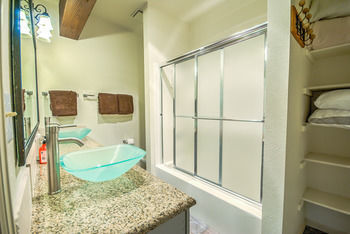 Waterford By Retreatia Hotel 3*