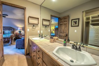 Apartment Cascades At Eagleridge By Retreatia