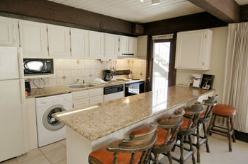 Chateau Eau Claire & Roaring Fork By Frias Hotel 4*