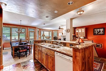 The Antlers At Christie Base By Steamboat 4* Steamboat Springs