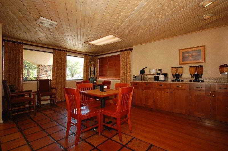 Baymont By Wyndham Motel 3*