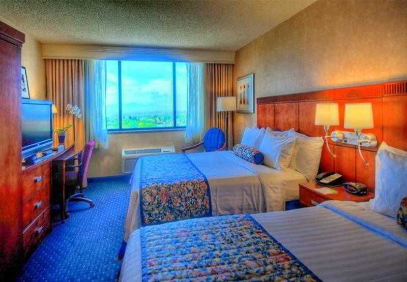 Courtyard By Marriott Cherry Creek 3* DEN