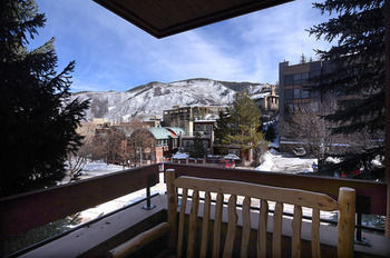 Fasching Haus Hotel Aspen