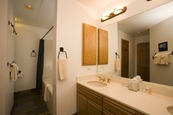 Cascade Village By Purgatory Hotel 2*