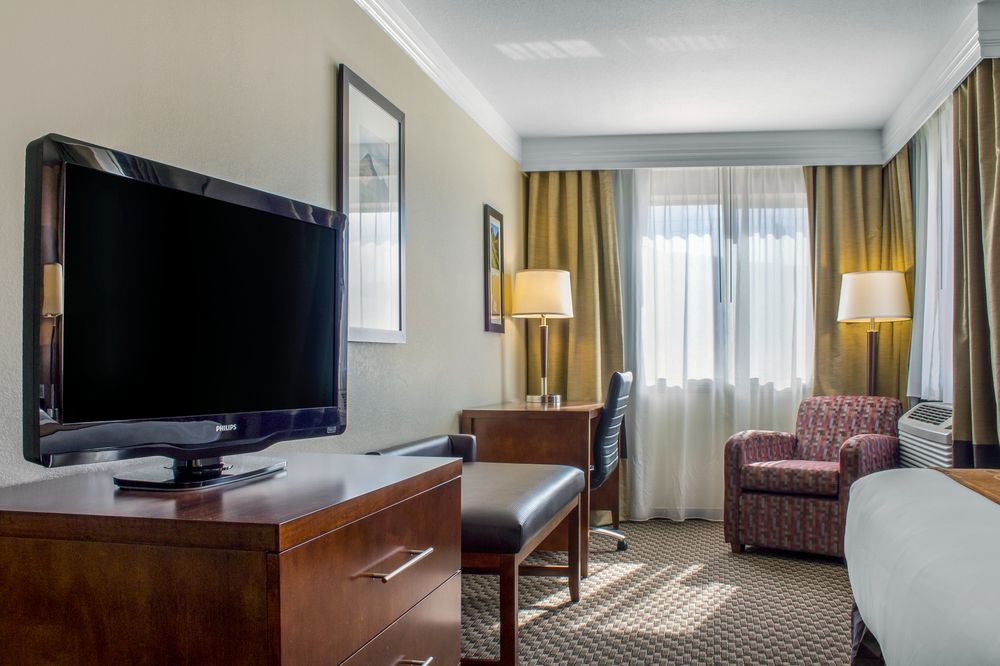 Hotel Comfort & 3*