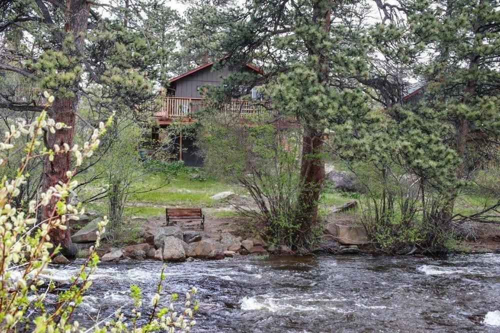 Brynwood On The River Hotel 2*