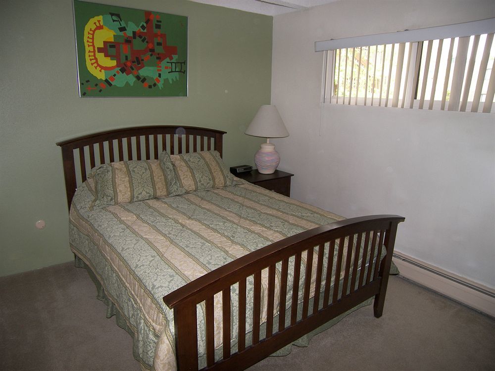 Hotel Rocky Mountain Management