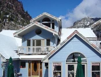 Acomodação com café da manhã  Black Bear Manor Ouray