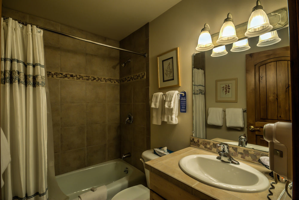Hotel The West By Retreatia