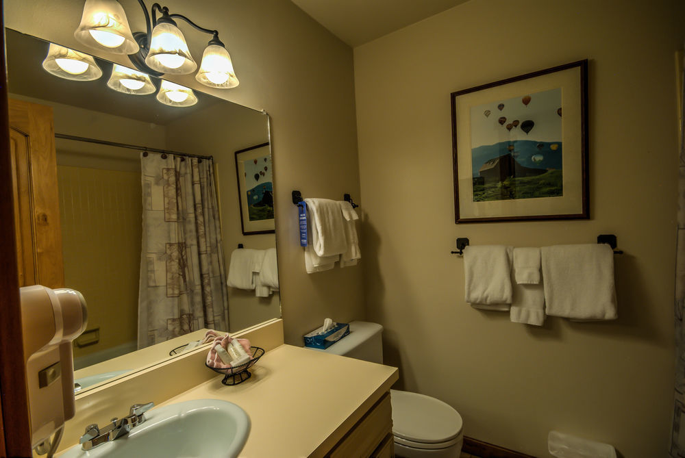 The West By Retreatia Hotel