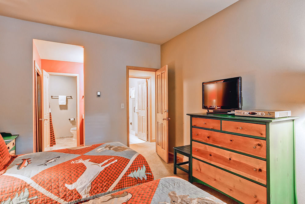 Highlands Area By East West Hospitality
