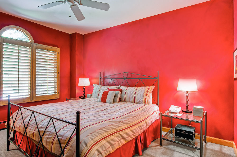 Hotel Highlands Area By East West Hospitality
