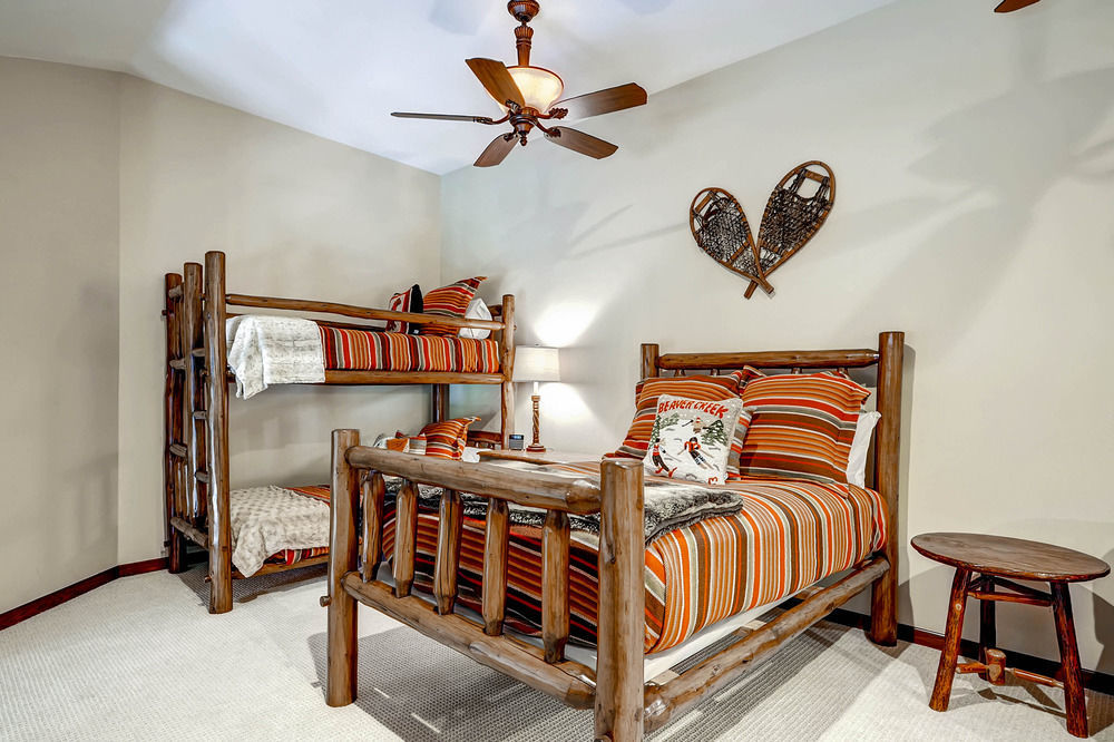 Hotel Highlands Area By East West Hospitality 4*