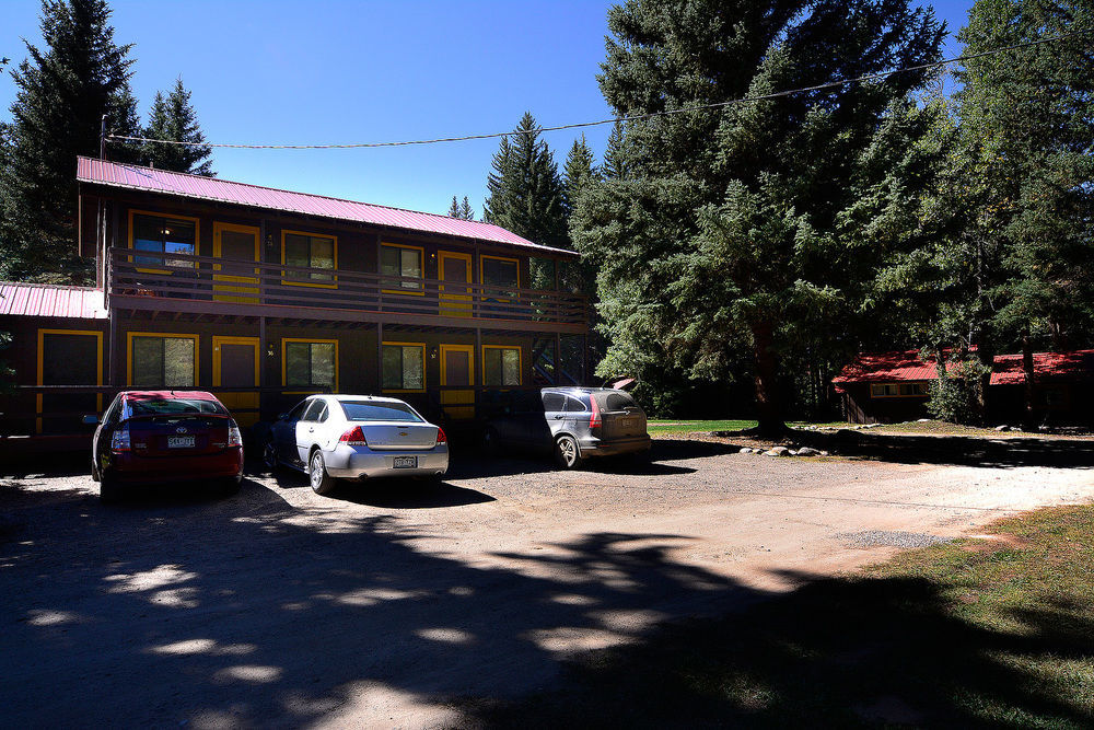 Harmel's Ranch Hotel