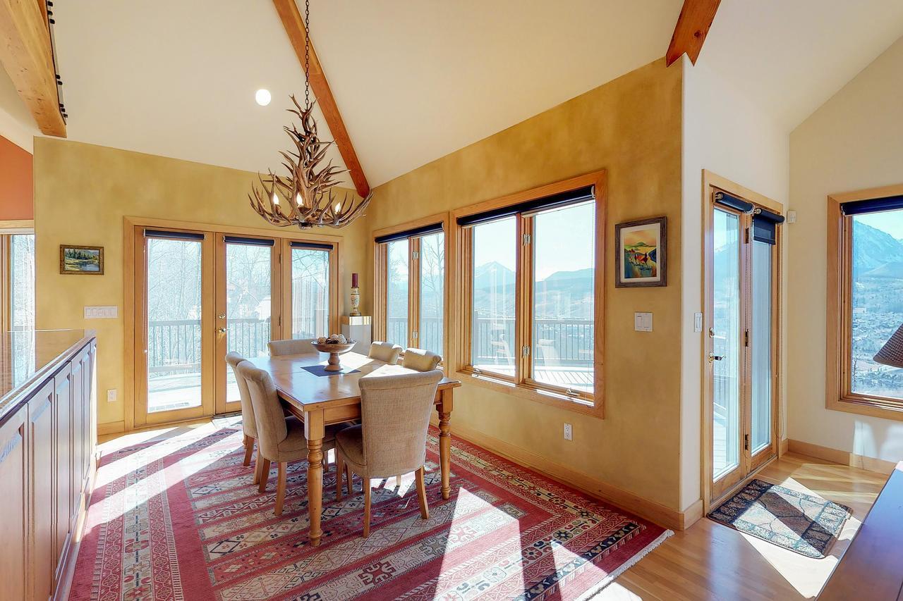 Aspen View *