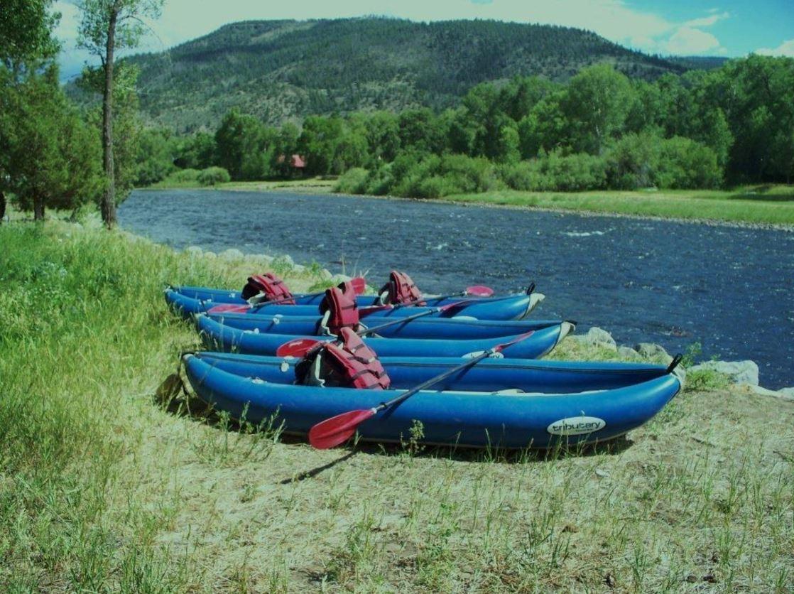 Riverside Meadows Lodge *