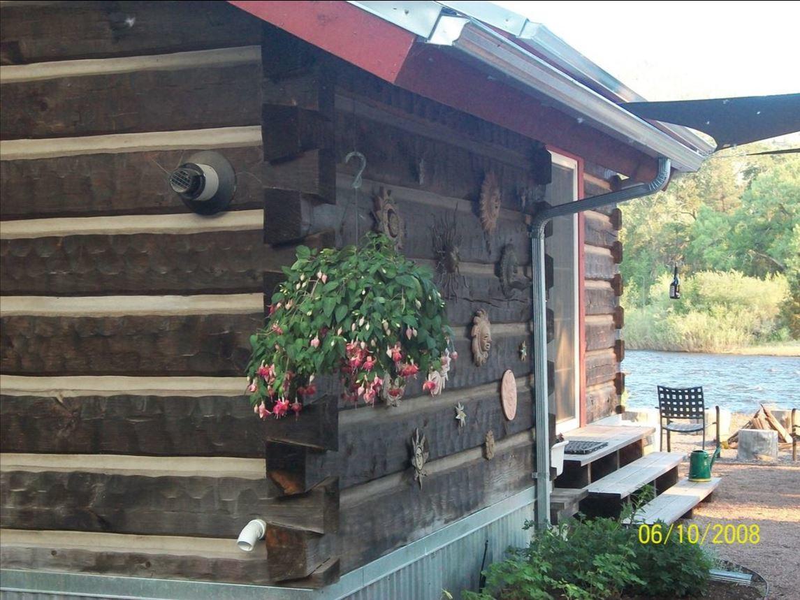 Riverside Meadows Lodge