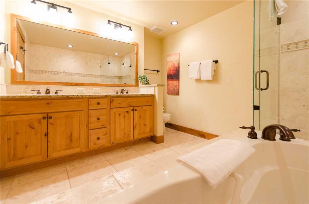 5109 Emerald Lodge, Trappeur's Crossing *