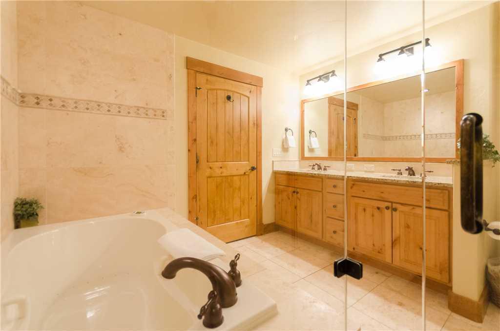 5109 Emerald Lodge, Trappeur's Crossing *