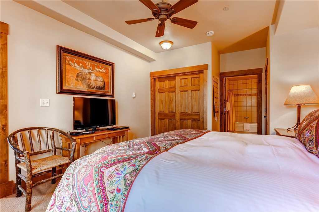 2212 Timberline Lodge, Trappeur's Crossing