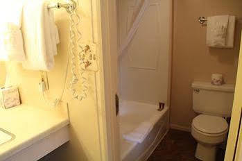 Brynwood On The River Hotel 2*