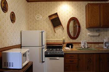Brynwood On The River Hotel 2*