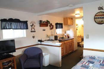Hotel Brynwood On The River 2*
